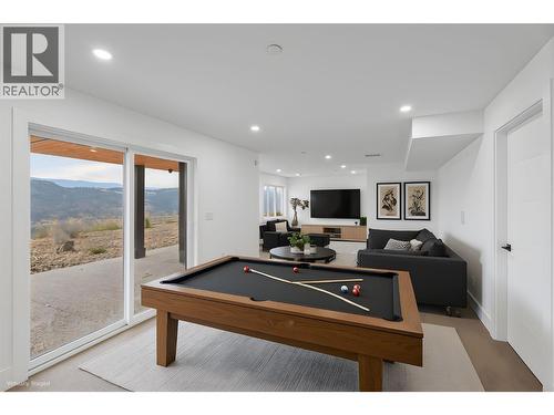 8920 Tavistock Road, Vernon, BC - Indoor Photo Showing Other Room