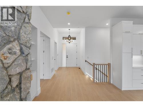 8920 Tavistock Road, Vernon, BC - Indoor Photo Showing Other Room