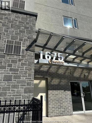 1675 BANWELL ROAD Unit# 306  Windsor, ON N8P 0B6