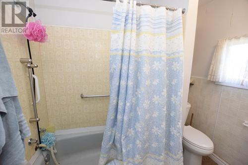 252 Youngfox Rd, Blind River, ON - Indoor Photo Showing Bathroom