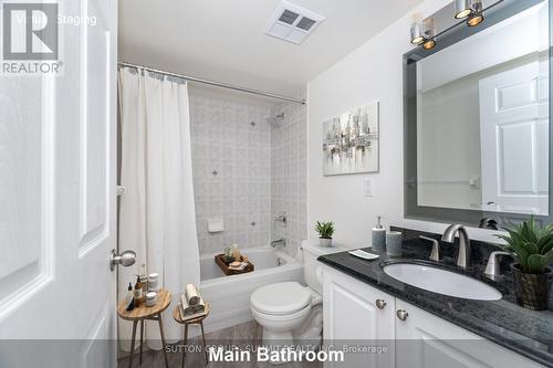 207 - 2300 Parkhaven Boulevard, Oakville, ON - Indoor Photo Showing Bathroom