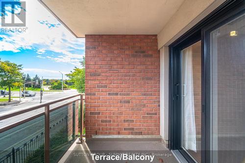 207 - 2300 Parkhaven Boulevard, Oakville, ON - Outdoor With Exterior