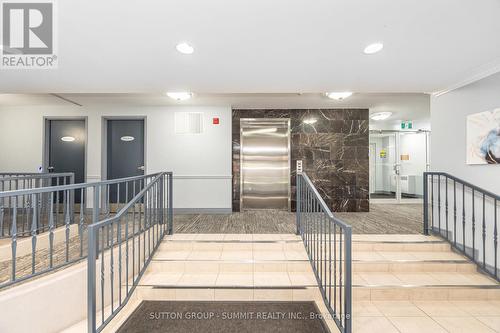 207 - 2300 Parkhaven Boulevard, Oakville, ON - Indoor Photo Showing Other Room