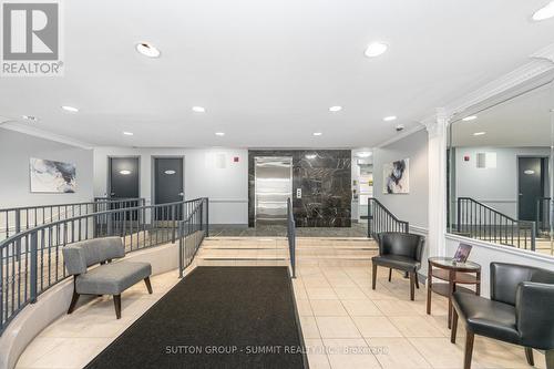 207 - 2300 Parkhaven Boulevard, Oakville, ON - Indoor Photo Showing Other Room