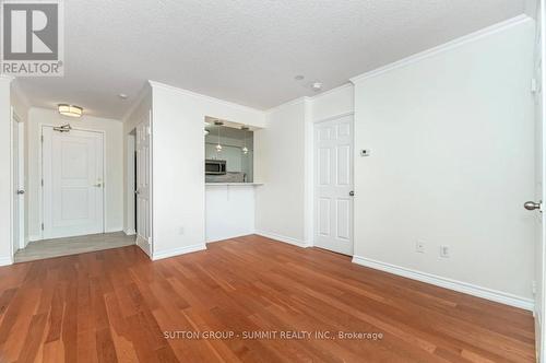 207 - 2300 Parkhaven Boulevard, Oakville, ON - Indoor Photo Showing Other Room