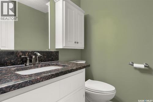 2119 Elderkin Drive E, Regina, SK - Indoor Photo Showing Bathroom