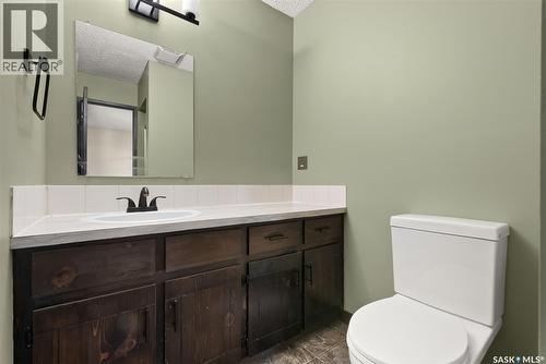 2119 Elderkin Drive E, Regina, SK - Indoor Photo Showing Bathroom