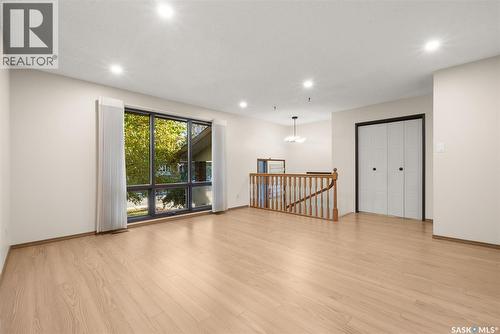 2119 Elderkin Drive E, Regina, SK - Indoor