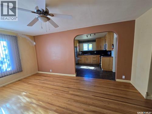 446 2Nd Avenue Nw, Swift Current, SK - Indoor Photo Showing Other Room
