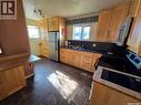 446 2Nd Avenue Nw, Swift Current, SK  - Indoor Photo Showing Kitchen With Double Sink 