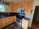 446 2Nd Avenue Nw, Swift Current, SK  - Indoor Photo Showing Kitchen With Double Sink 