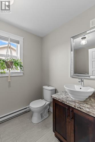 9 Bairds Lane, Conception Bay South, NL - Indoor Photo Showing Bathroom