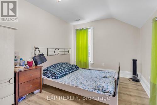 228 Main Street, Cambridge, ON - Indoor Photo Showing Bedroom