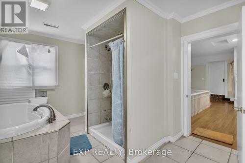 228 Main Street, Cambridge, ON - Indoor Photo Showing Bathroom