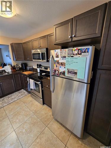 6 815 5Th Street Ne, Weyburn, SK - Indoor Photo Showing Kitchen With Stainless Steel Kitchen