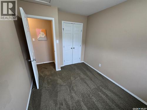 6 815 5Th Street Ne, Weyburn, SK - Indoor Photo Showing Other Room