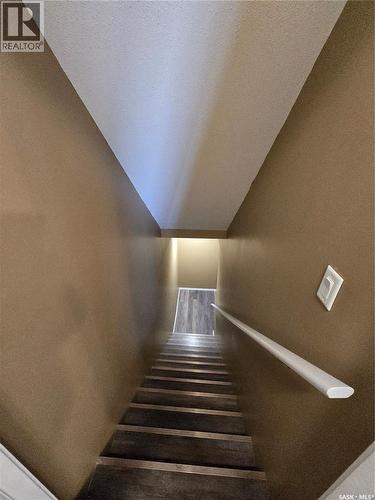 6 815 5Th Street Ne, Weyburn, SK - Indoor Photo Showing Other Room