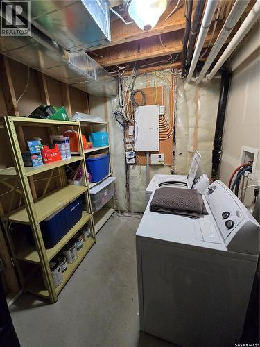 6 815 5Th Street Ne, Weyburn, SK - Indoor Photo Showing Basement