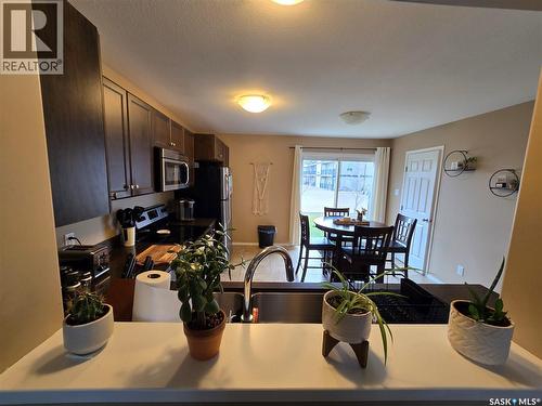 6 815 5Th Street Ne, Weyburn, SK - Indoor