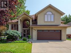 4366 Guppy Court  Windsor, ON N9G 2N8