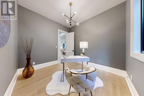 160 Lawrence Avenue, Richmond Hill, ON - Indoor