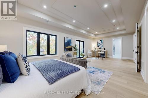 160 Lawrence Avenue, Richmond Hill, ON - Indoor Photo Showing Bedroom