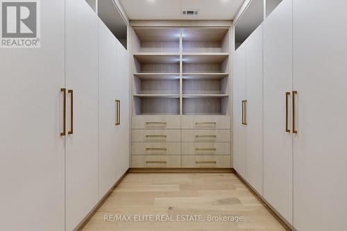 160 Lawrence Avenue, Richmond Hill, ON - Indoor Photo Showing Other Room