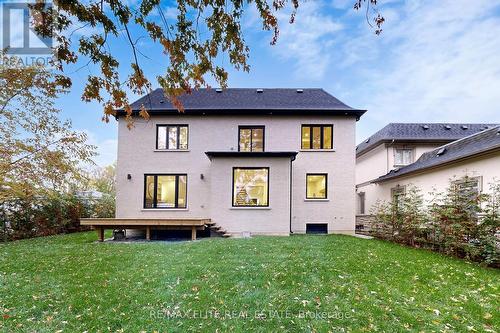 160 Lawrence Avenue, Richmond Hill, ON - Outdoor