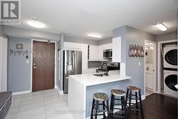 615 - 39 ONEIDA CRESCENT  Richmond Hill, ON L4B 4T9