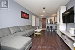 39 Oneida Cres Unit 615 Richmond Hill - 