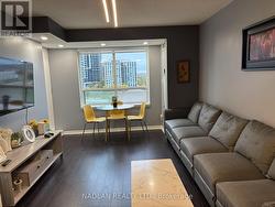 39 Oneida Cres Dining and Living - 