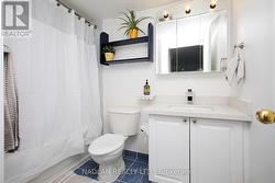 39 Oneida Cres Unit 615 Richmond Hill - 