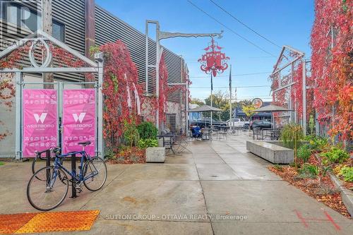 399 Winston Avenue, Ottawa, ON 