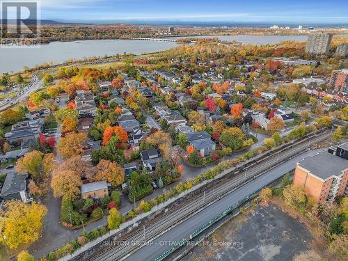 399 Winston Avenue, Ottawa, ON 