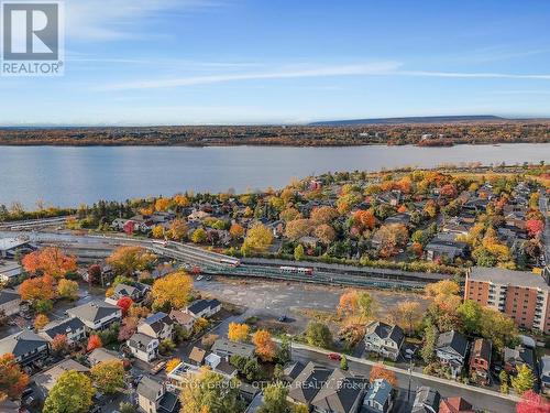 399 Winston Avenue, Ottawa, ON 