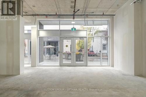 399 Winston Avenue, Ottawa, ON 