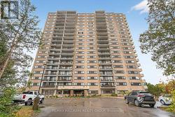 1702 - 1195 RICHMOND ROAD  Ottawa, ON K2B 8E4