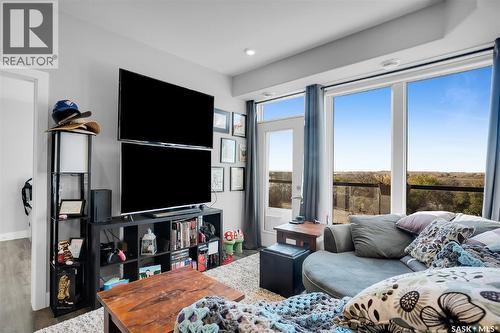 811 Hilliard Street W, Saskatoon, SK - Indoor Photo Showing Bedroom