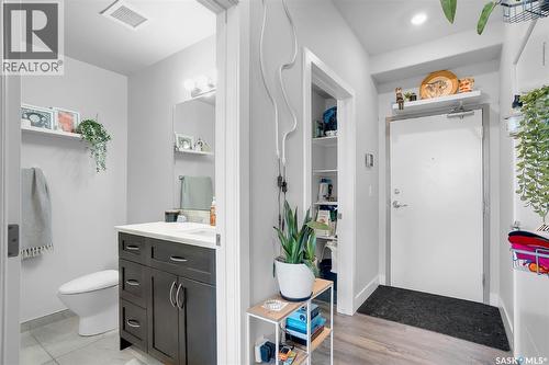 811 Hilliard Street W, Saskatoon, SK - Indoor Photo Showing Bathroom