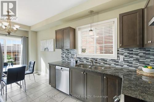 62 Browview Drive, Hamilton, ON - Indoor Photo Showing Kitchen With Double Sink With Upgraded Kitchen