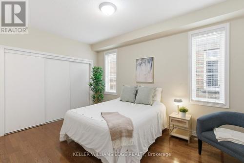 62 Browview Drive, Hamilton, ON - Indoor Photo Showing Bedroom