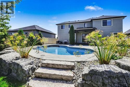 212 JASMINE DRIVE  Lakeshore, ON N8L 0T1