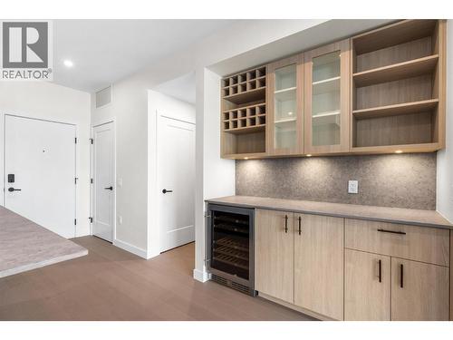 9654 Benchland Road Unit# 407, Lake Country, BC - Indoor Photo Showing Other Room