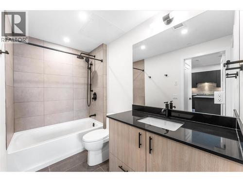 9654 Benchland Road Unit# 407, Lake Country, BC - Indoor Photo Showing Bathroom