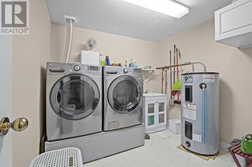 7 Topaz Place, Mount Pearl, NL - Indoor Photo Showing Laundry Room