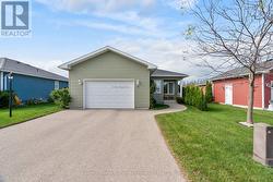 17 HURON HEIGHTS DRIVE  Ashfield-Colborne-Wawanosh (Colborne), ON N7A 0B1
