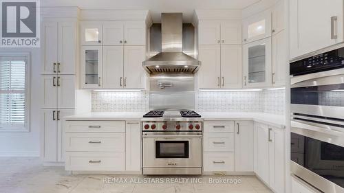 2400 Tesla Crescent, Oakville, ON - Indoor Photo Showing Kitchen With Stainless Steel Kitchen With Upgraded Kitchen
