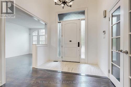 2400 Tesla Crescent, Oakville, ON - Indoor Photo Showing Other Room