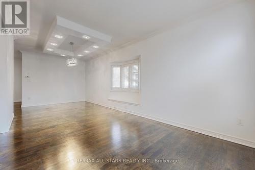 2400 Tesla Crescent, Oakville, ON - Indoor Photo Showing Other Room