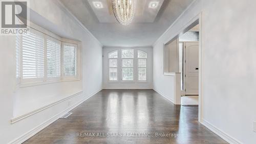 2400 Tesla Crescent, Oakville, ON - Indoor Photo Showing Other Room